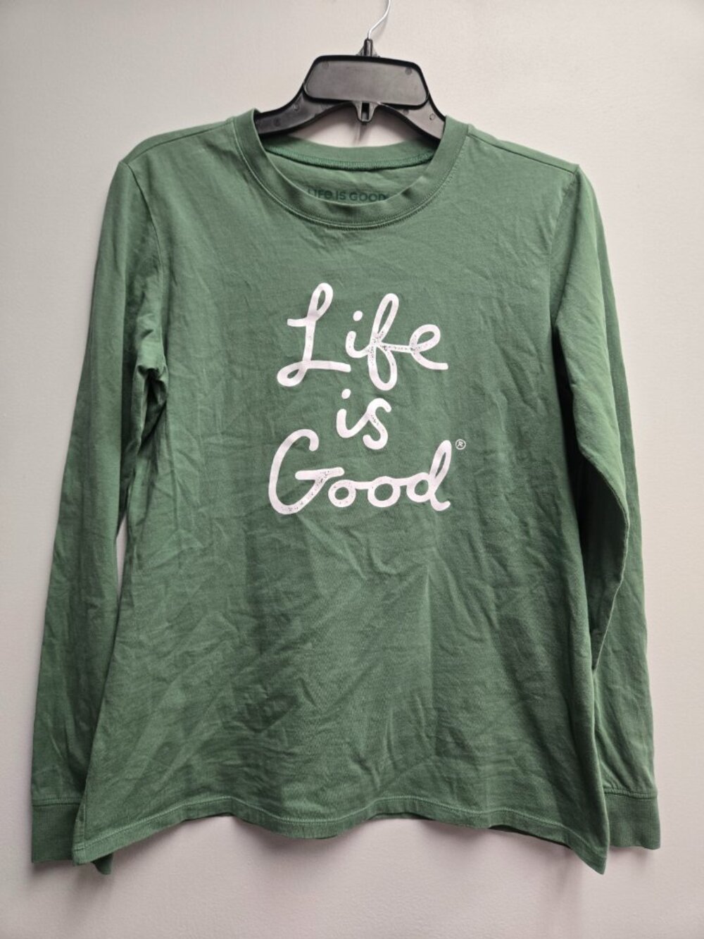 Life is Good Women's Medium Green Long Sleeve T-Shirt Graphic Crew Neck Cotton